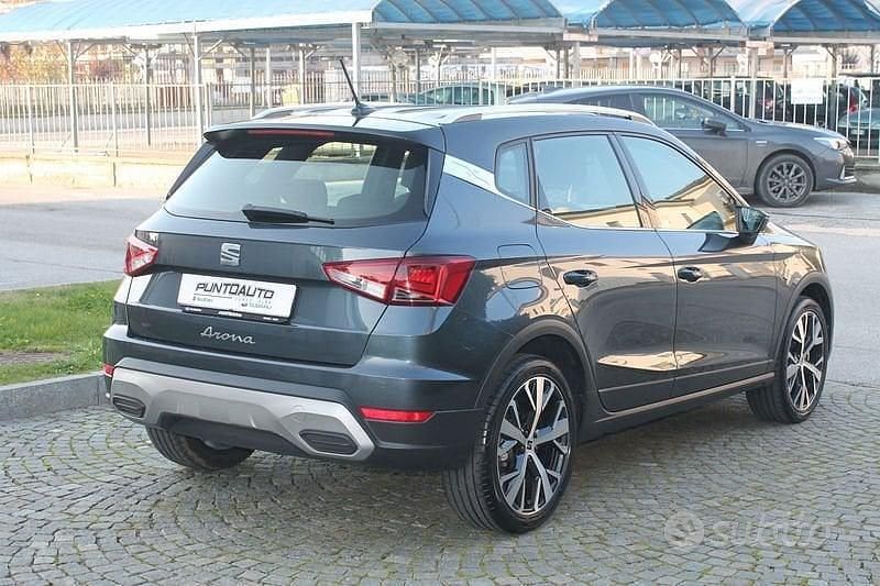 Usata Seat Arona Xperience 110 CV (80 kW) 2023 Grigio scuro SUV
