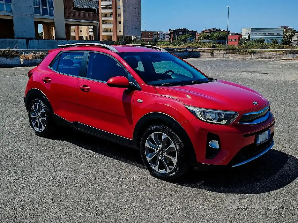 Usata Kia Stonic 100 CV (73 kW) 2019 Rosso SUV