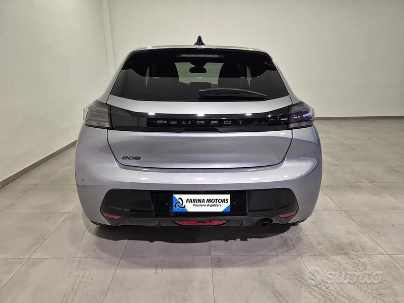 Usata Peugeot 208 Allure 101 CV (74 kW) 2024 Vari colori Utilitaria