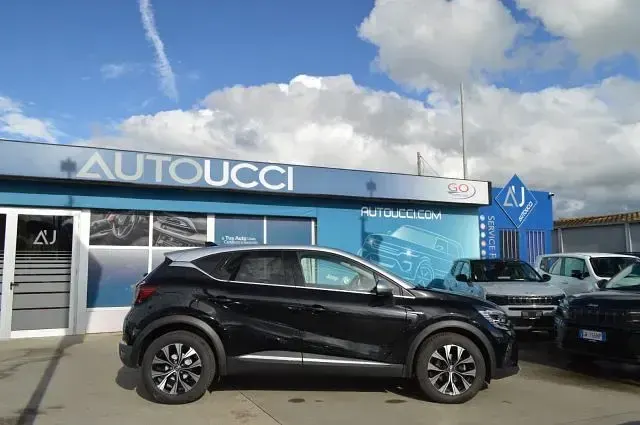 Usata Renault Captur Techno 91 CV (66 kW) 2024 Nero tetto grigio SUV