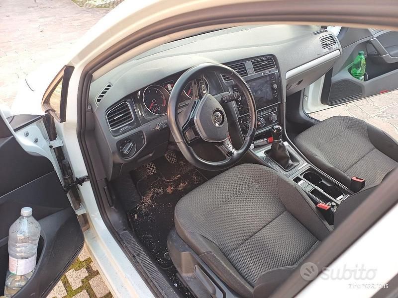 Usata VW Golf VII 115 CV (84 kW) 2017 Bianco Station wagon