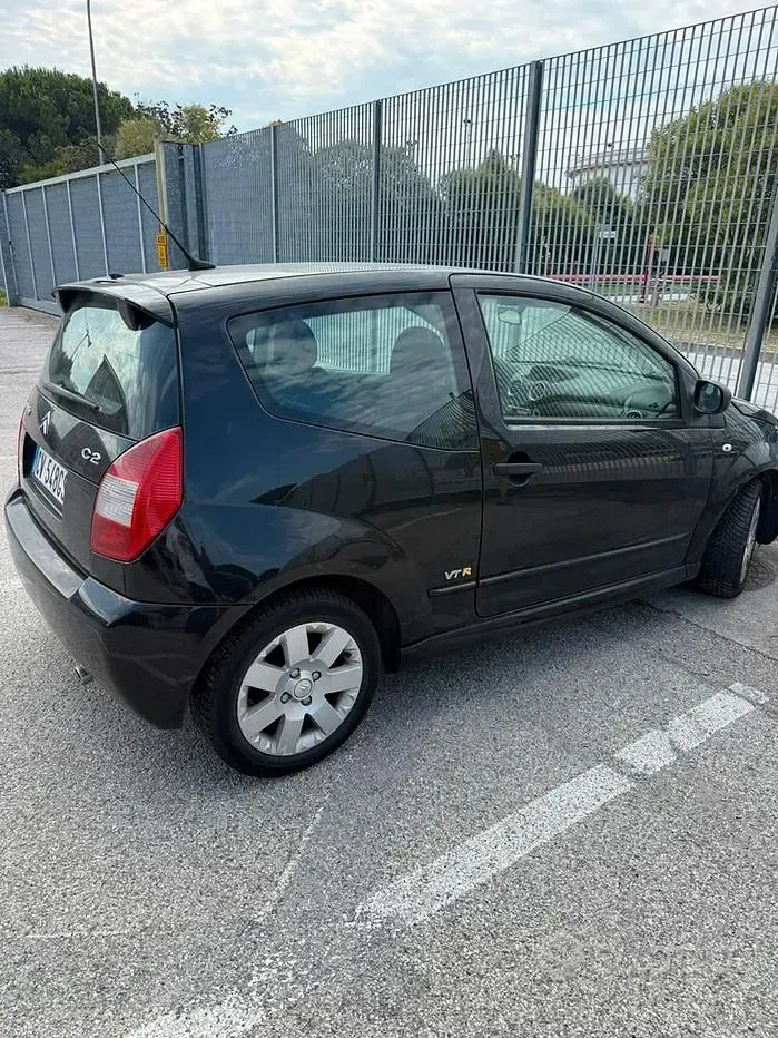 Usata Citroën C2 VTR Sport 73 CV (53 kW) 2005 Nero Utilitaria