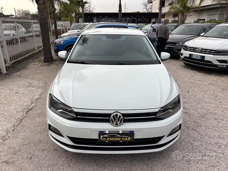 Usata VW Polo Comfortline 90 CV (66 kW) 2018 Bianco Utilitaria