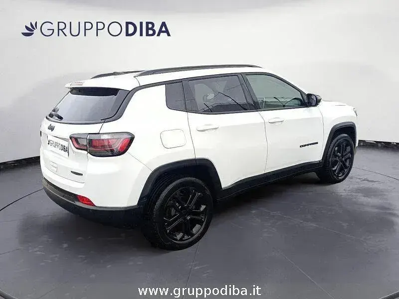 Usata Jeep Compass Night Eagle 131 CV (96 kW) 2024 Bianco SUV