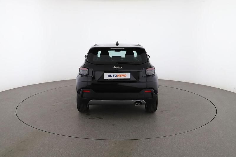 Usata Jeep Avenger Altitude 129 CV (94 kW) 2025 Nero SUV