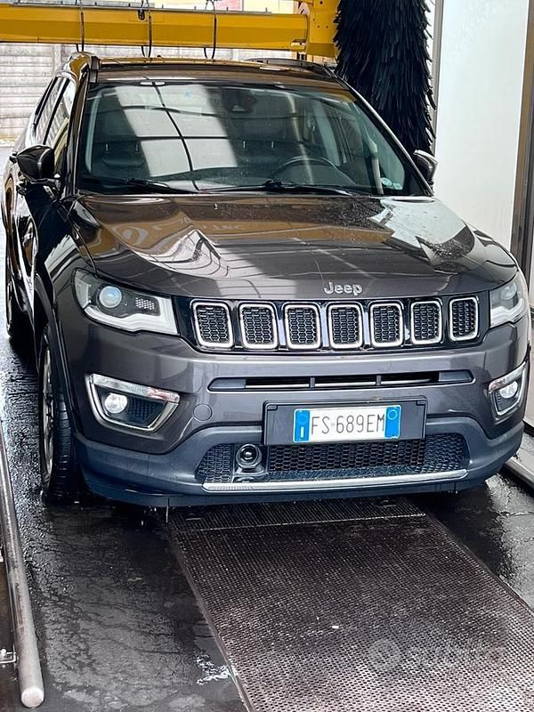 Usata Jeep Compass Limited 120 CV (88 kW) 2018 Grigio SUV