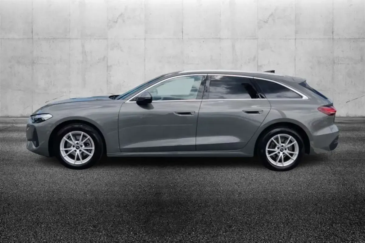 Usata Audi A5 Business 204 CV (150 kW) 2025 Grigio Station wagon