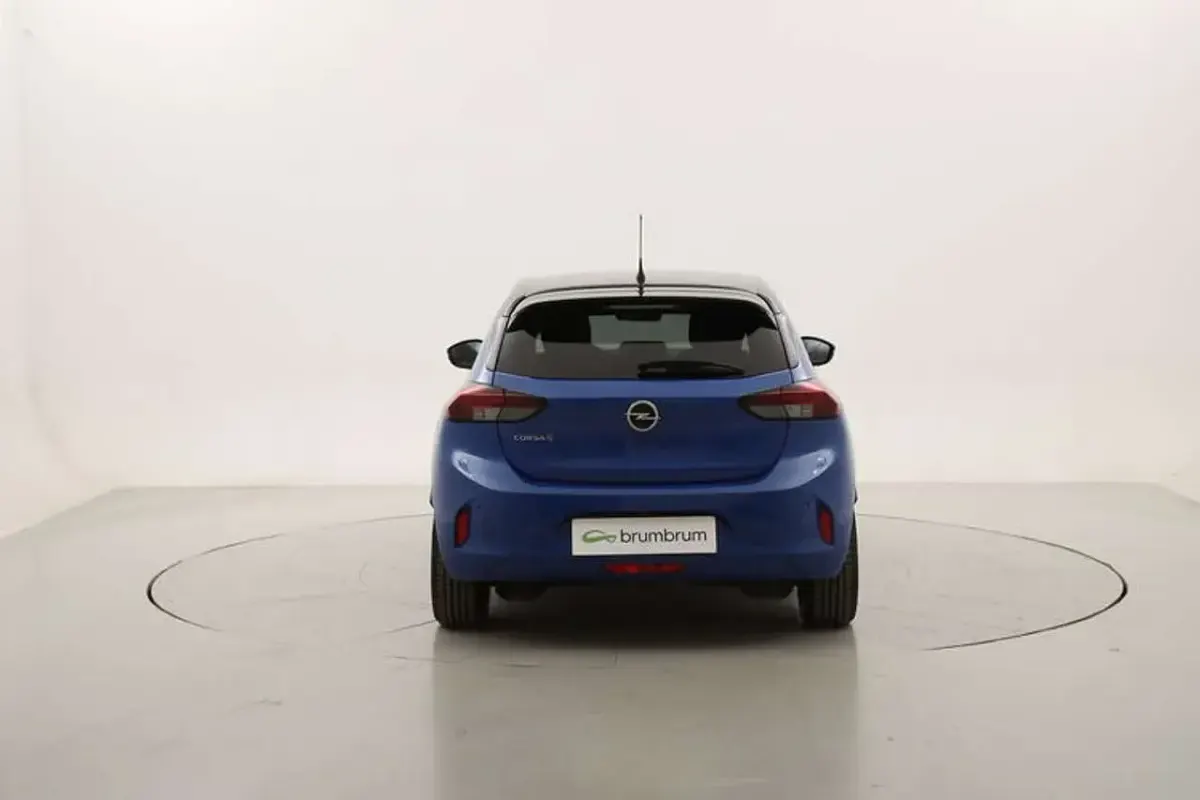 Usata Opel Corsa-e 56 kW (77 CV) 2024 Blu Utilitaria