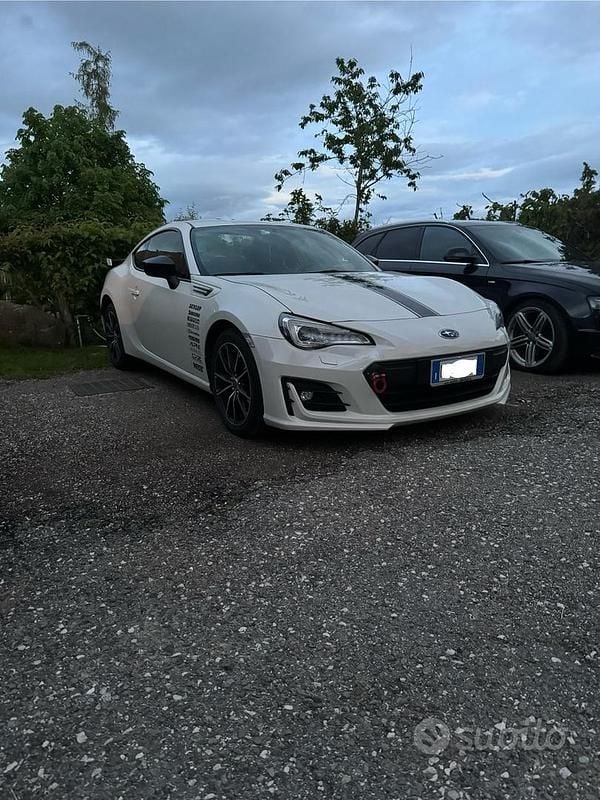 Usata Subaru BRZ 200 CV (147 kW) 2019 Bianco Coupé