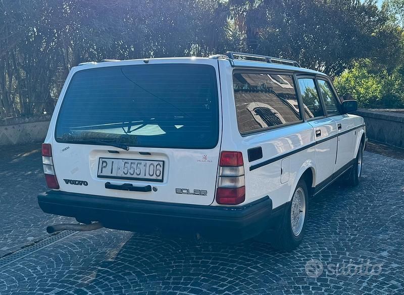 Usata Volvo 240 109 CV (80 kW) 1991 Bianco Station wagon