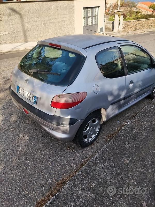 Usata Peugeot 206 75 CV (55 kW) 2001 Berlina