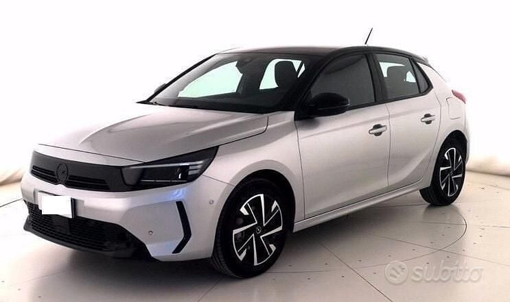 Usata Opel Corsa 100 CV (73 kW) 2025 Grigio Utilitaria