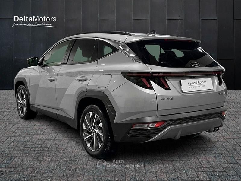 Usata Hyundai Tucson 136 CV (100 kW) 2022 Argento SUV