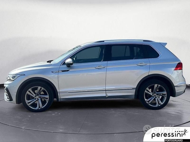 Usata VW Tiguan R-line 150 CV (110 kW) 2023 Grigio SUV