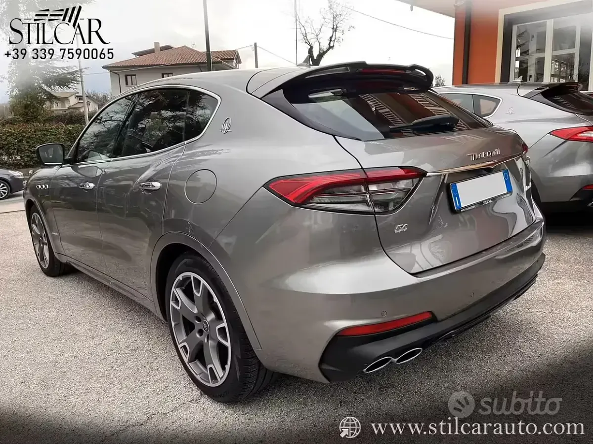Usata Maserati Levante 350 CV (257 kW) 2021 Grigio SUV