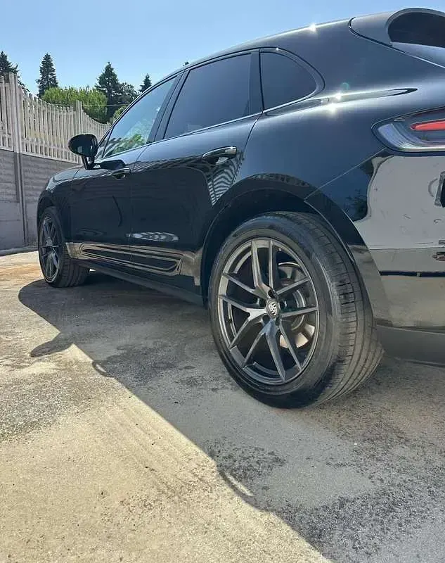 Usata Porsche Macan 265 CV (194 kW) 2023 Nero SUV