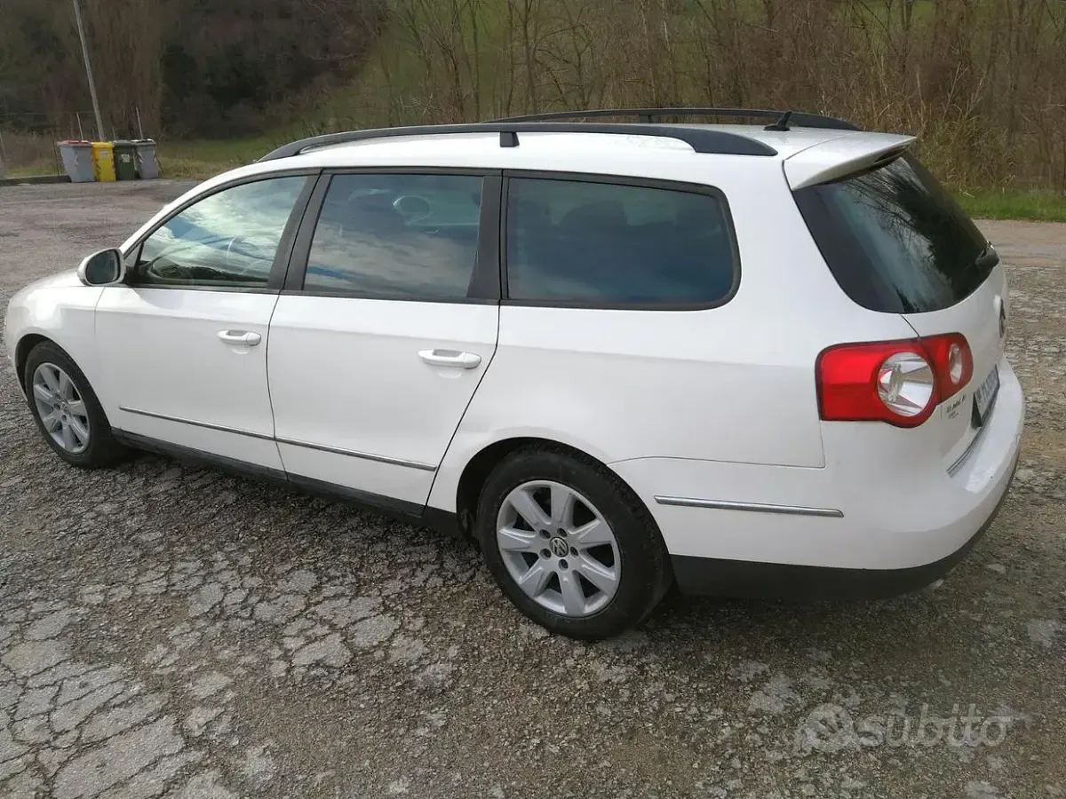 Usata VW Passat 140 CV (102 kW) 2007 Bianco Station wagon