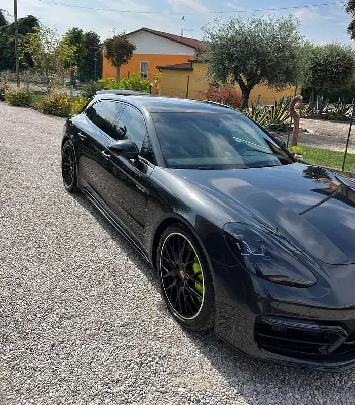 Usata Porsche Panamera S E-Hybrid Sport Turismo 330 CV (242 kW) 2019 Grigio Utilitaria