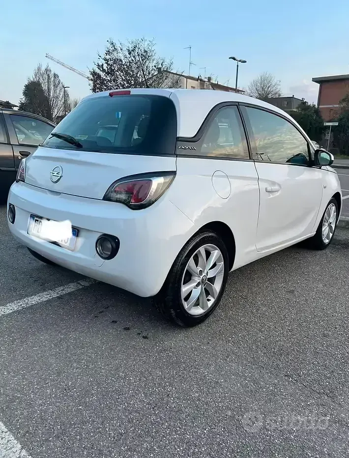 Usata Opel Adam 87 CV (63 kW) 2015 Bianco Utilitaria