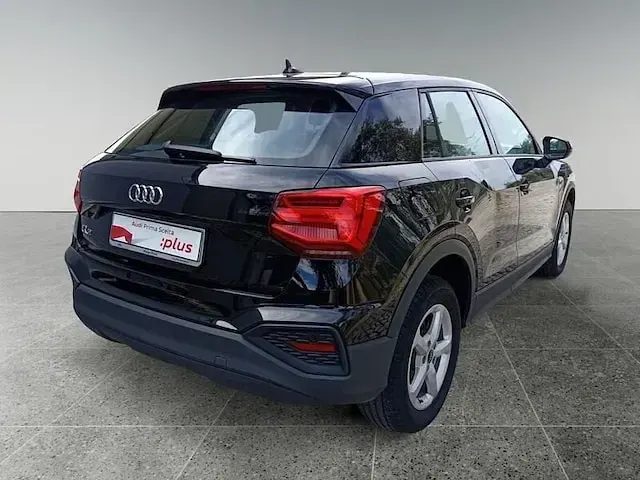 Begagnad Audi Q2 Business 116 HK (85 kW) 2024 Svart SUV