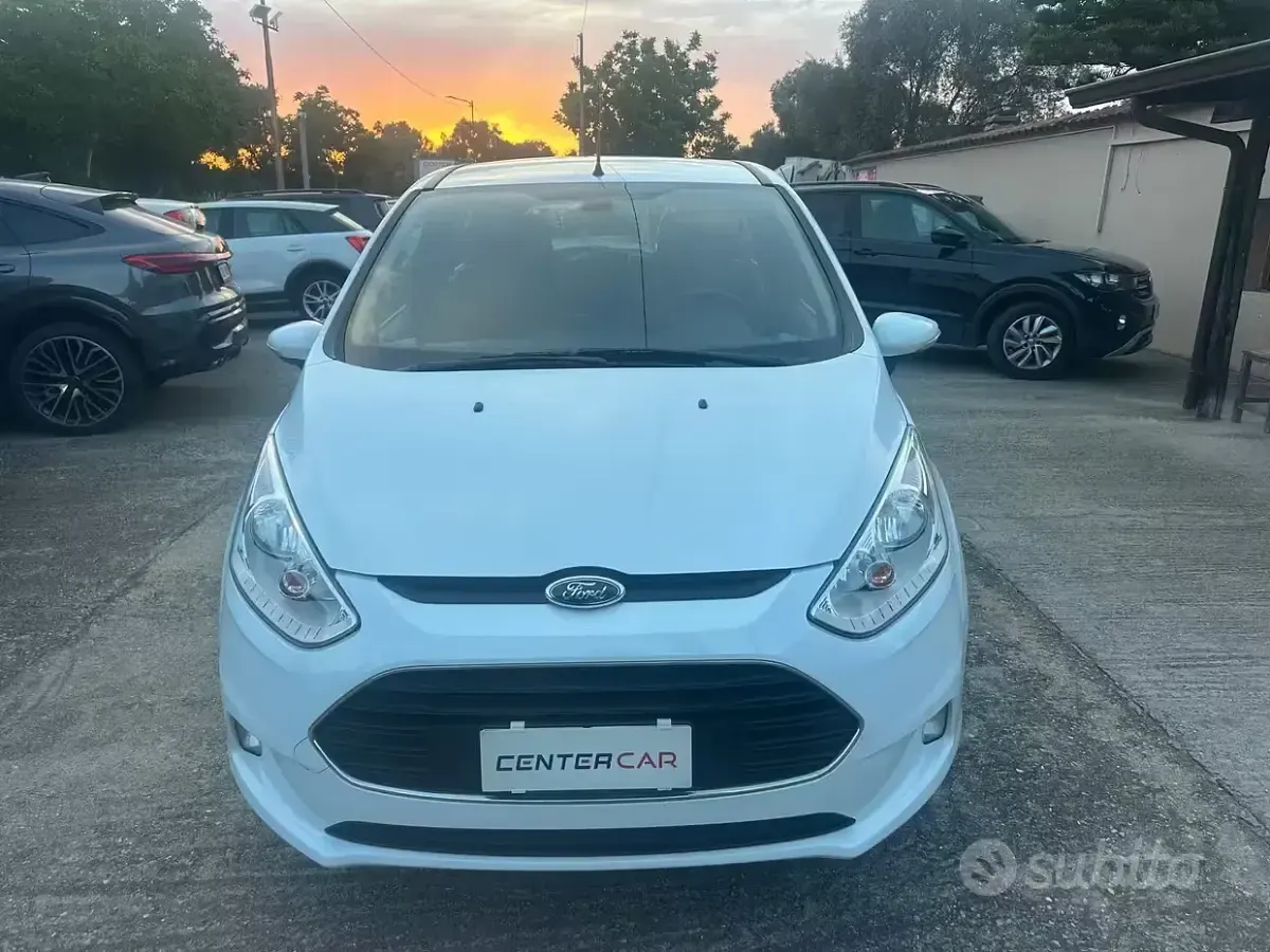 Usata Ford B-MAX Titanium 87 CV (63 kW) 2017 Bianco Monovolume