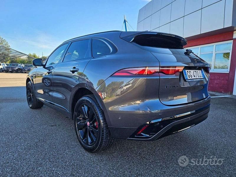 Usata Jaguar F-Pace R-Dynamic 204 CV (150 kW) 2021 Grigio SUV