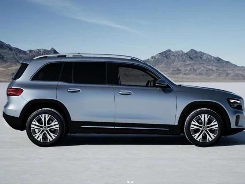 Nuova Mercedes GLB200 Advanced 150 CV (110 kW) 2026 Argento SUV