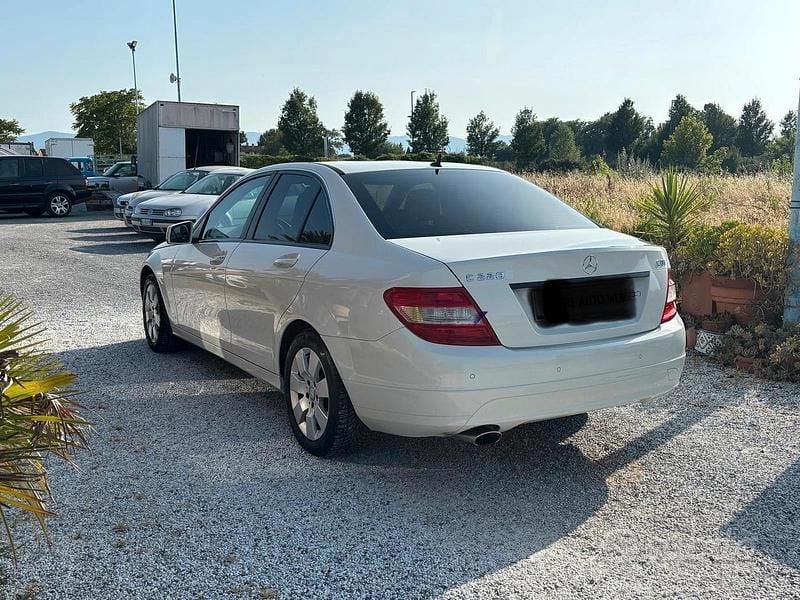 Occasion Mercedes C220 170 ch (125 kW) 2010 Blanc Berline