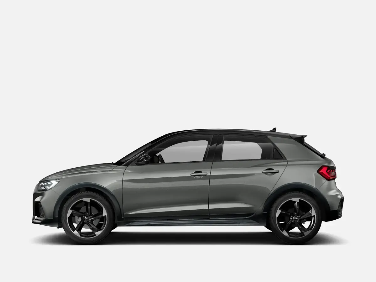 Nuova Audi A1 Ambiente 116 CV (85 kW) 2025 Verde district metallizzato SUV
