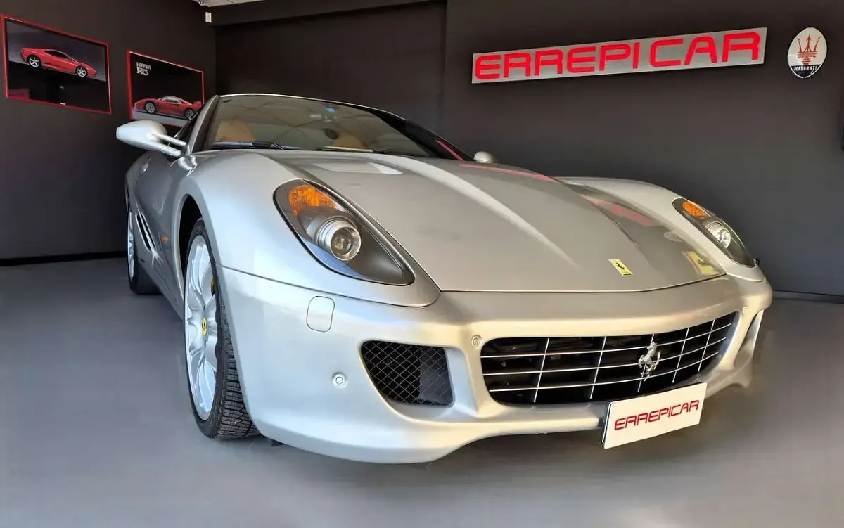 Usata Ferrari 599 620 CV (456 kW) 2009 Argento nurburgring Coupé