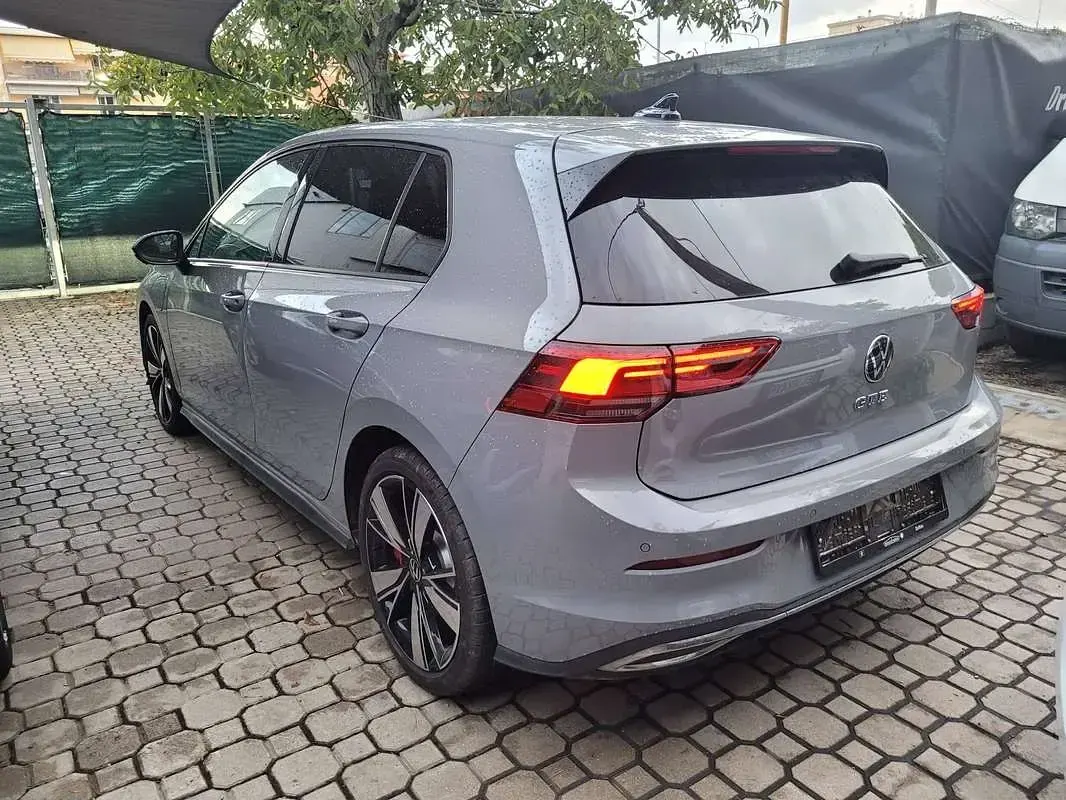 Usata VW Golf VIII GTE 150 CV (110 kW) 2021 Grigio Berlina