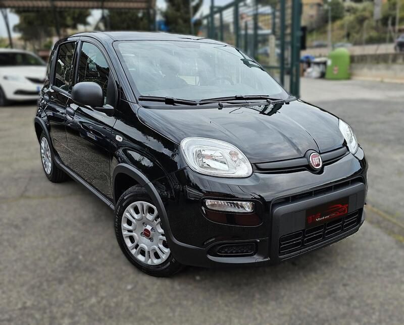 Usata Fiat Panda S 69 CV (50 kW) 2024 Nero Utilitaria