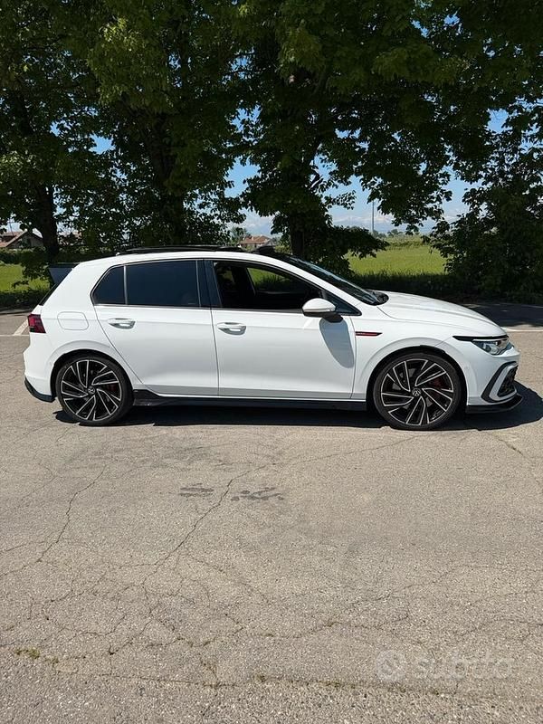 Usata VW Golf VIII GTI 245 CV (180 kW) 2022 Bianco Berlina