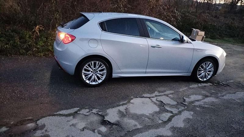Usata Alfa Romeo Giulietta Sprint 120 CV (88 kW) 2016 Utilitaria