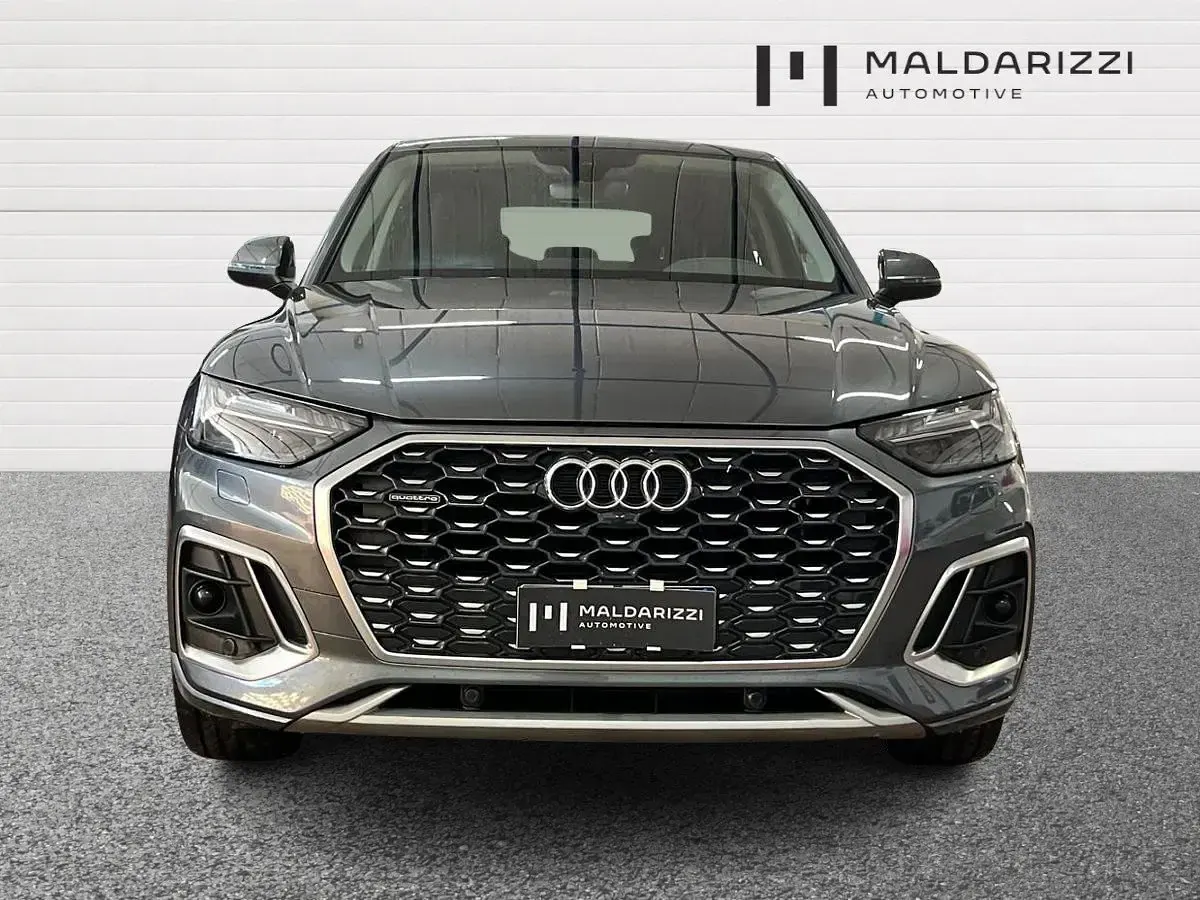 Usata Audi Q5 Sportback S-Line 204 CV (150 kW) 2022 Grigio SUV