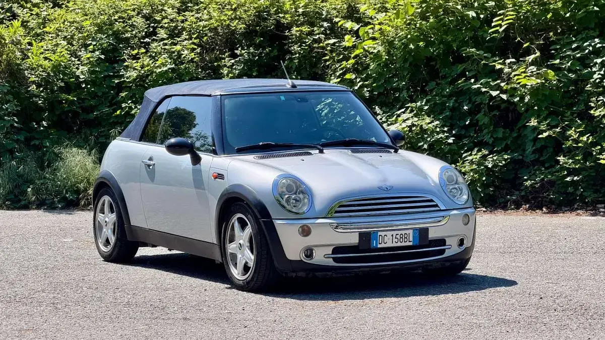 Usata Mini Cooper Cabriolet 116 CV (85 kW) 2006 Grigio Cabrio