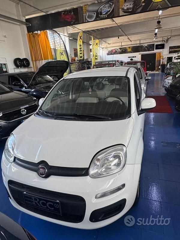 Usata Fiat Panda Pop 69 CV (50 kW) 2015 Bianco Berlina