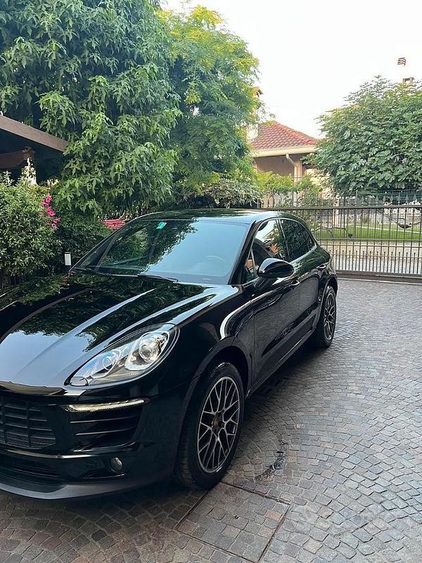 Usata Porsche Macan 252 CV (185 kW) 2018 Nero SUV