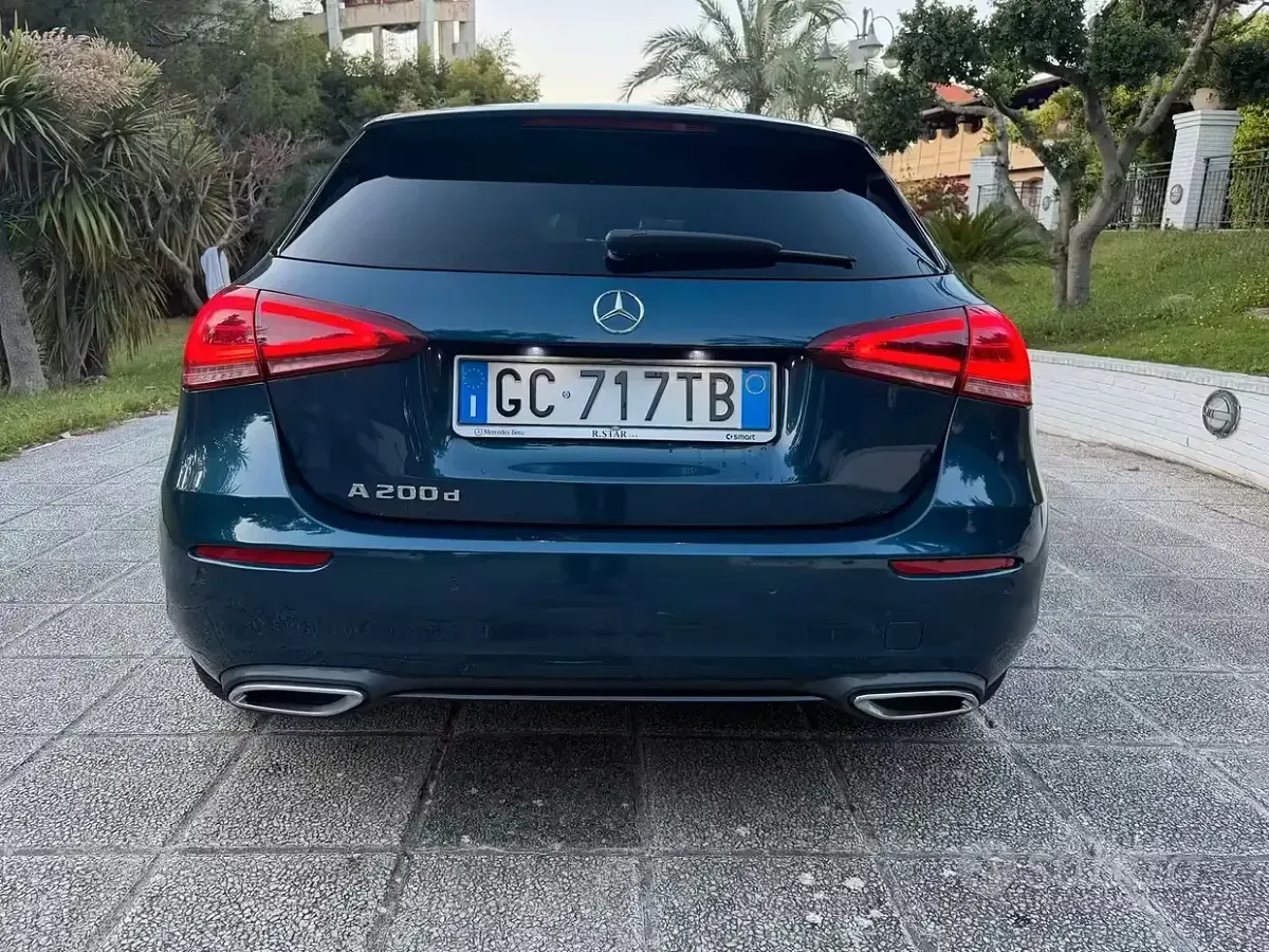 Usata Mercedes A200 Executive 150 CV (110 kW) 2021 Blu Berlina