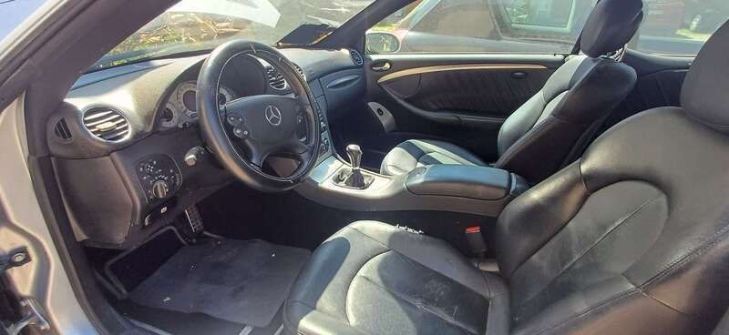 Argento Usata 2007 Mercedes CLK220 Avantgarde Coupé | 8000 € (Cara) - Immagine 1/4