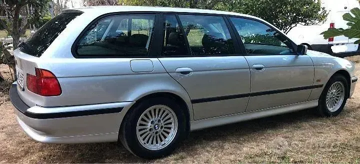 Usata BMW 528 Efficient Dynamics 193 CV (141 kW) 1999 Grigio Station wagon