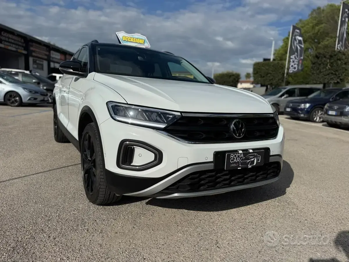 Usata VW T-Roc Life 110 CV (80 kW) 2023 Bianco SUV