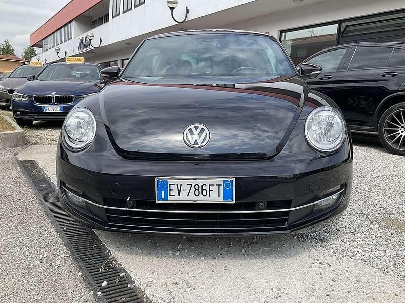 Usata 2014 VW Maggiolino Design Tre volumi | 8500 € (Buon prezzo) - Immagine 1/4