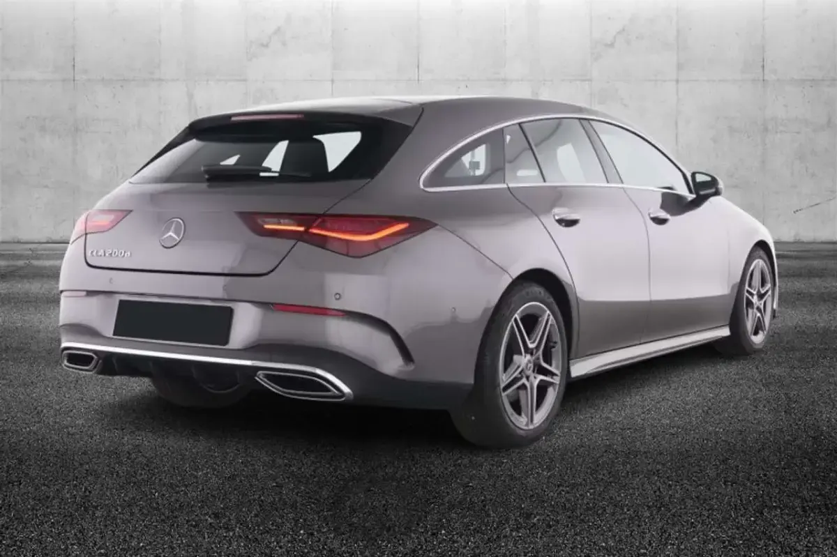 Usata Mercedes CLA200 AMG Line Premium 150 CV (110 kW) 2025 Grigio Station wagon
