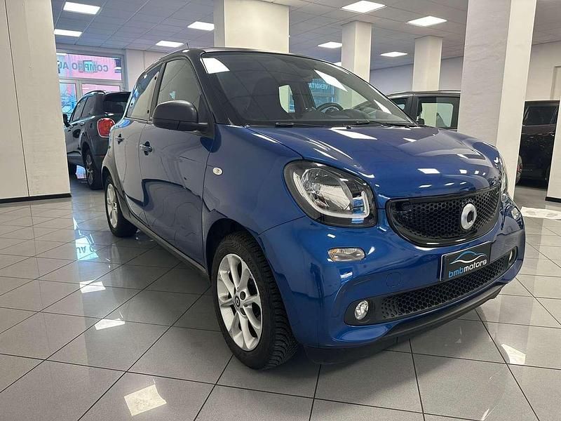 Usata Smart ForFour Brabus 71 CV (52 kW) 2019 Blu/azzurro Utilitaria
