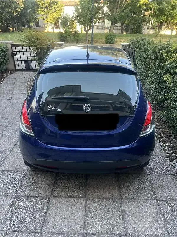 Usata Lancia Ypsilon Silver 69 CV (50 kW) 2015 Utilitaria
