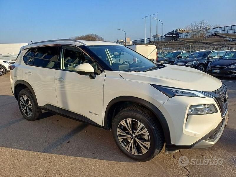 Gebraucht Nissan X-Trail N-Connecta 158 PS (116 kW) 2022 Weiß SUV