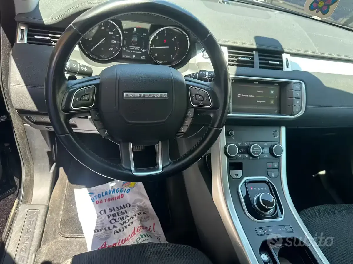 Usata Land Rover Range Rover evoque HSE 150 CV (110 kW) 2018 Nero SUV