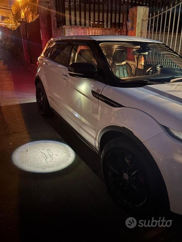 Usata Land Rover Range Rover evoque 190 CV (139 kW) 2012 Bianco SUV