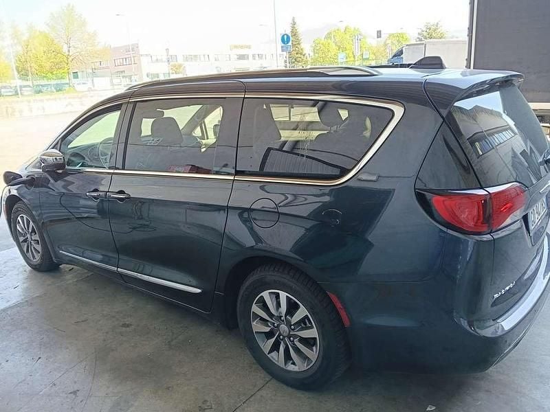 Usata Chrysler Pacifica Limited 250 CV (183 kW) 2021 Furgone